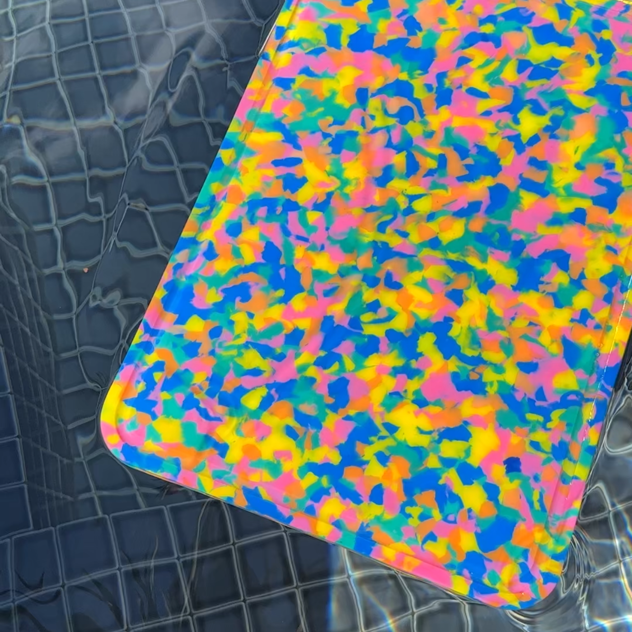 Large multicoloured geometric patterned chopping board with juice grooves – Pinchy Products